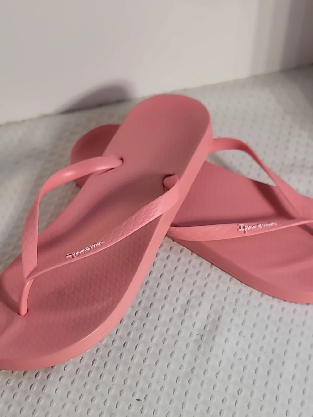 Ipanema Pink Women's Flip Flop Sandals - Picture 1 of 6